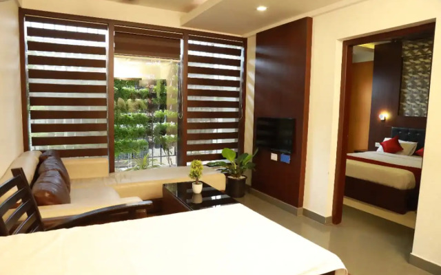 OYO 9679 Hotel Capital Residency