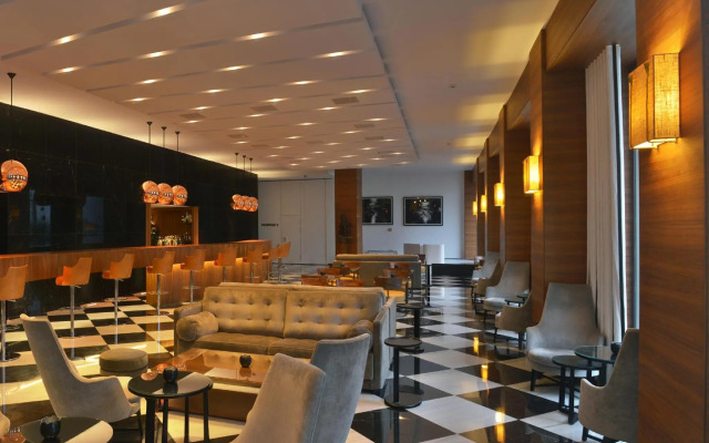 Aquila Atlantis Hotel