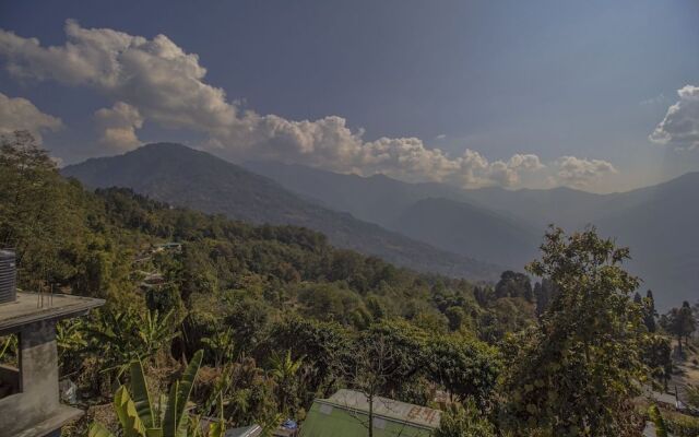 OYO 23588 Hotel Chittiz