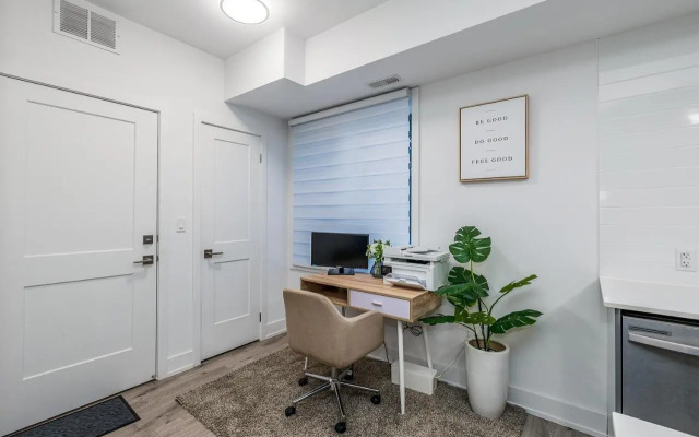 Exquisite 2 Bedroom Apt, mins to the falls.