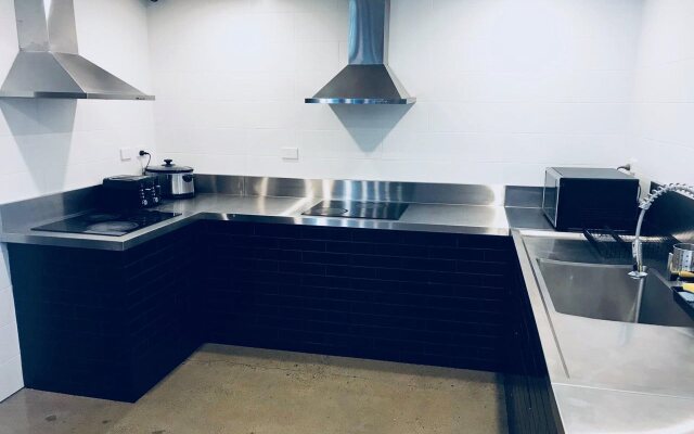 Down Under Hostels - Surfers Paradise