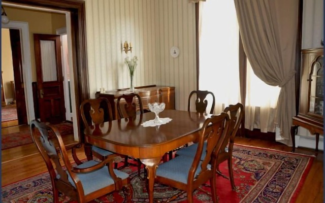 A Kingston Bed & Breakfast