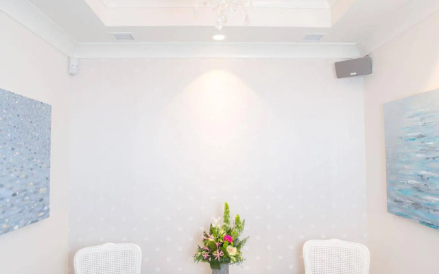 Hume Hotel & Spa