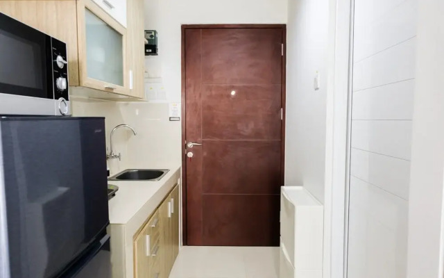 Clean and Tidy Studio Apartment at Springwood Residence