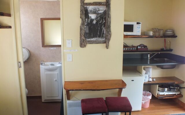 Glow Worm Accommodation - Hostel