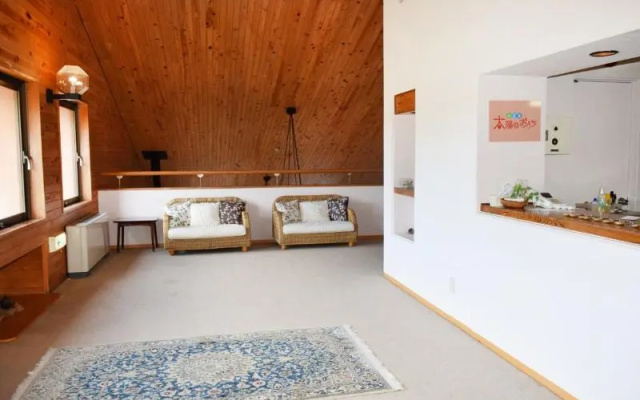 Sun House – Guest Rooms – Tonosho
