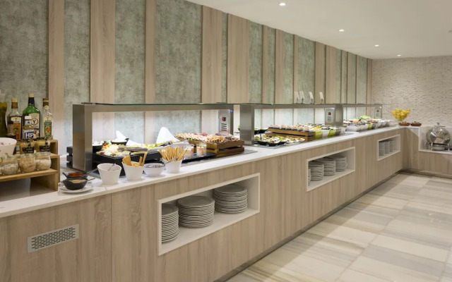 Ona Palmira Paguera Hotel