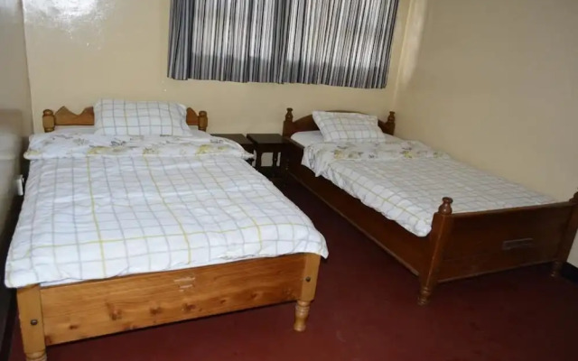 Campers and Backpakers Hostel