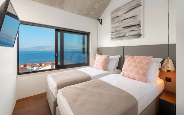 Luxury Villa Dominus With Swimming Pool