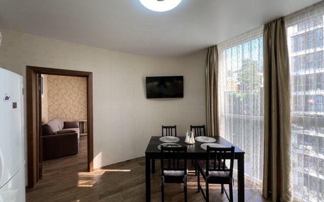 Аврора на улице Войкова