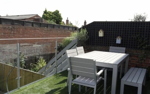42a Bridgefoot Path, Emsworth 99983