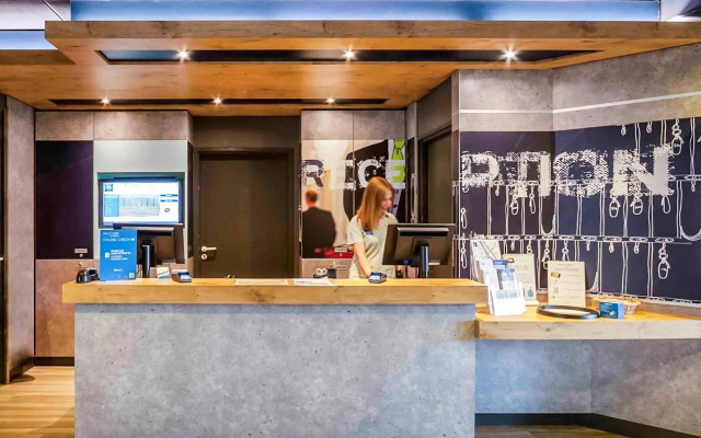 ibis budget Courbevoie Paris la Defense 1