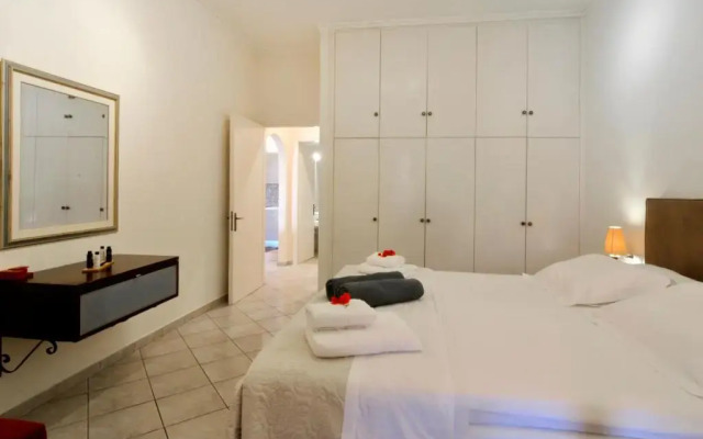 Chrismos Luxury Suites & Studios