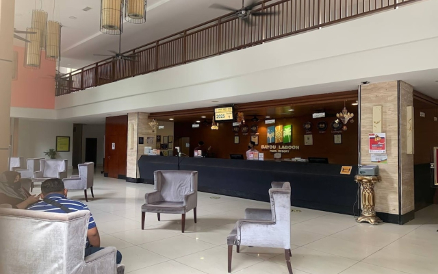 OYO Home 90416 Exclusuites