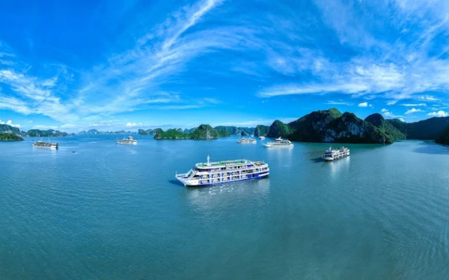 Dragon Bay Cruises