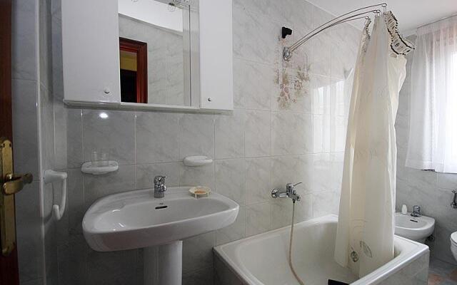 House in Porto Do Son, a Coruna 102117