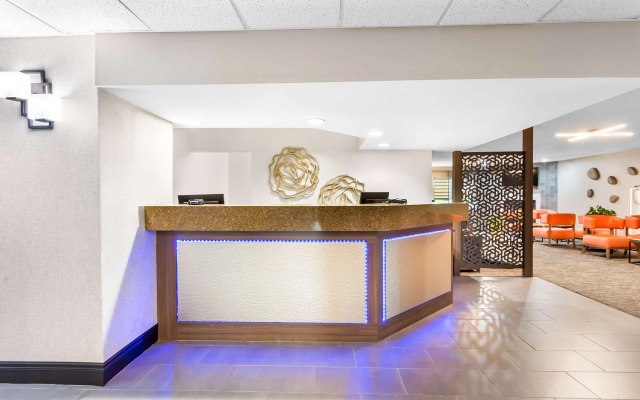 Best Western Oswego Hotel
