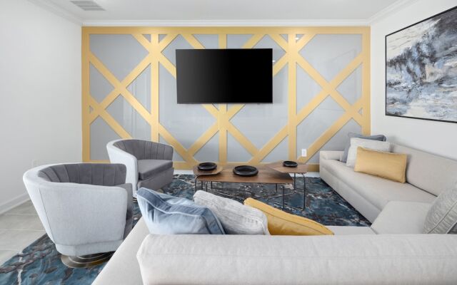 Harbor Island Beach Club by Villatel