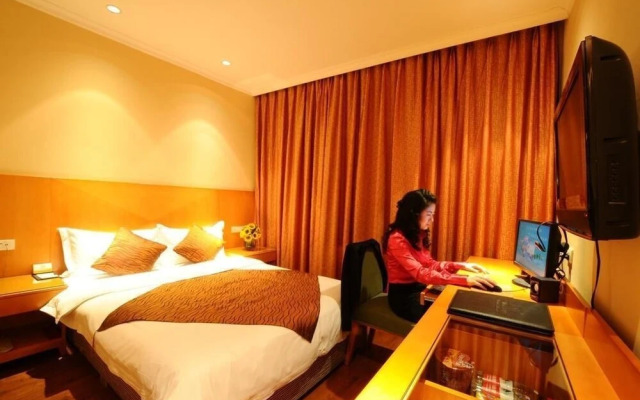 Holiday Inn Express Chengdu Tianfu Square by IHG