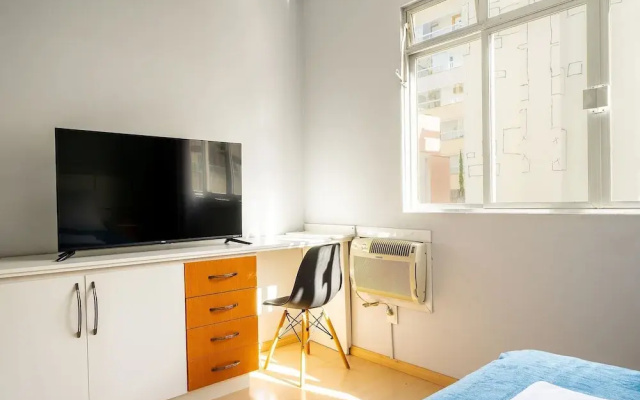 Well Equipped apt in BC Center 300m fr/ sea Ecp055