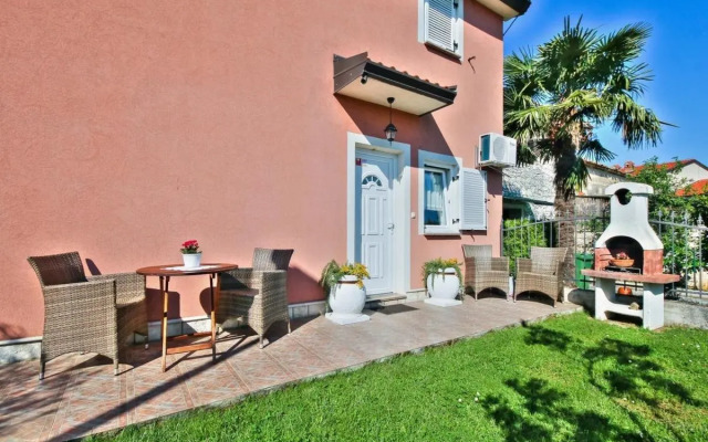 Lorena Apartments