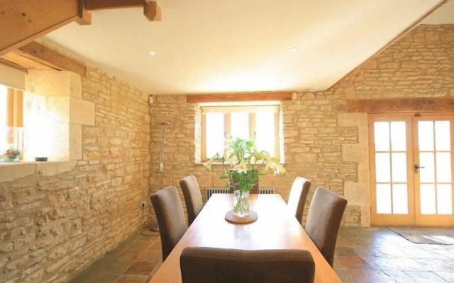 Calcot Peak Barn, CIRENCESTER