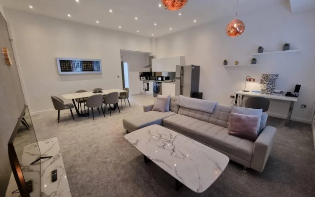 Stunning 1 Bed Apt Minutes From Bham City Centre