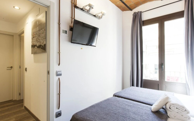 AB Paral·lel Spacious Apartments