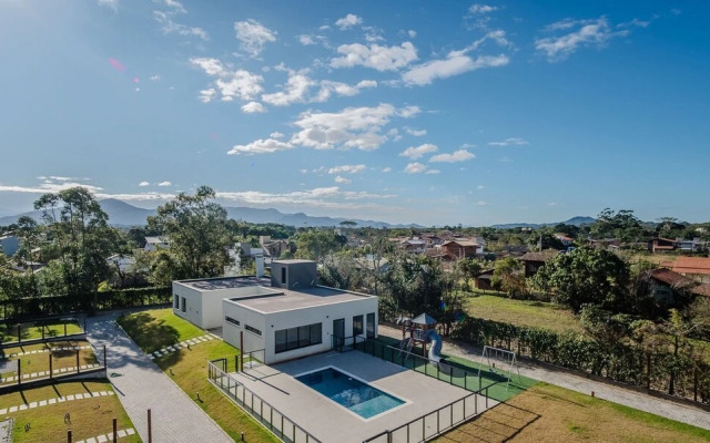 Condominium w/ Pool 500m From Ibiraquera Lagoon - VRS