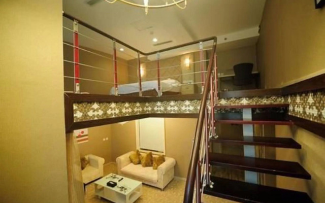 Vienna International Hotel Shandong Yantai FTA Jinshatan Xingyi Square