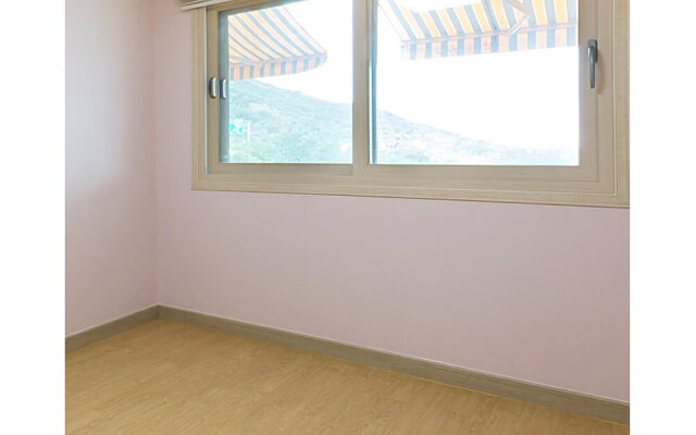 Geoje Mountain & Sea Pension
