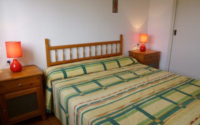 Modernised Apartment in Empuriabrava With Terrace