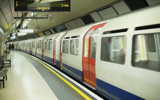 2 Bed Cosy Apartment in Central London Fitzrovia FREE WIFI by City Stay Aparts London