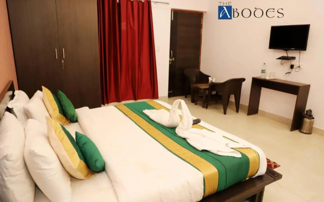 FabExpress Abodes House – Guest Rooms – Greater Noida