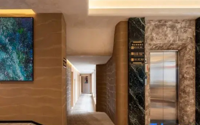 Lanyue Hotel