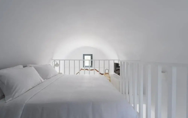 Phaos Cellaria Estate