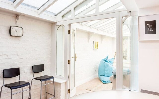 Beautifully Presented, 3 Bedroom Family Home
