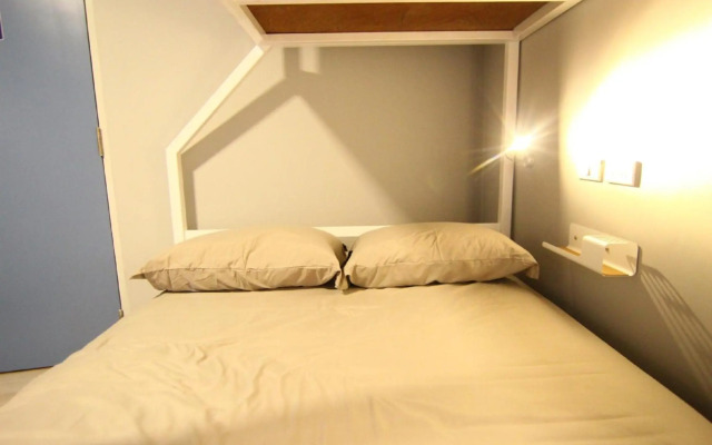 The Moon Hostel Hua Hin