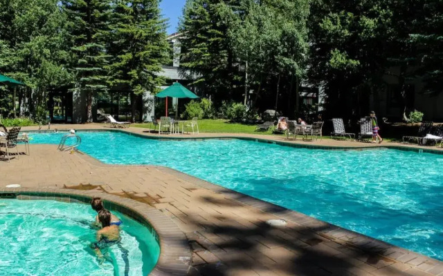 Everline Resort and Spa, Lake Tahoe