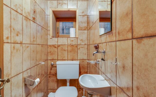 Spacious Apartment in Kappl