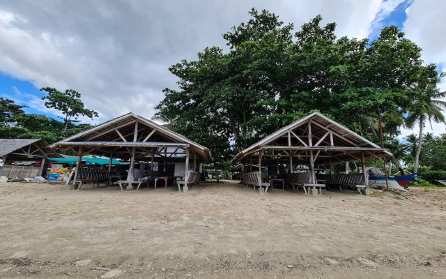 Tambayan Rooms & Cottages by SMS Hospitality