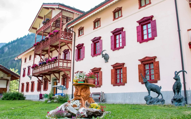 Villa Della Regina
