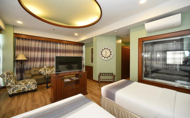 Paragon Hotel and Suites