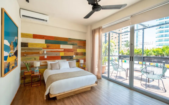 Mayan Monkey Hostel & Bar