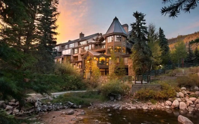 Vail Village Gravity Haus 3 Bedroom Residence