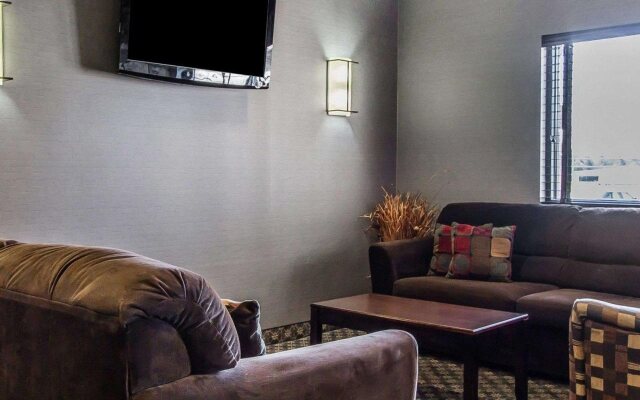 Comfort Inn and Suites Near Lake Guntersville