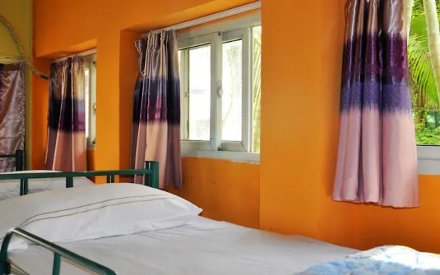 Sanya Dannan Youth Hostel