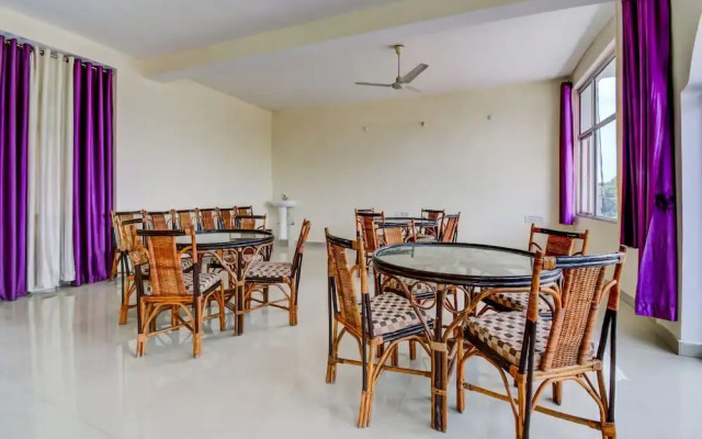 OYO 19951 Hotel Saif