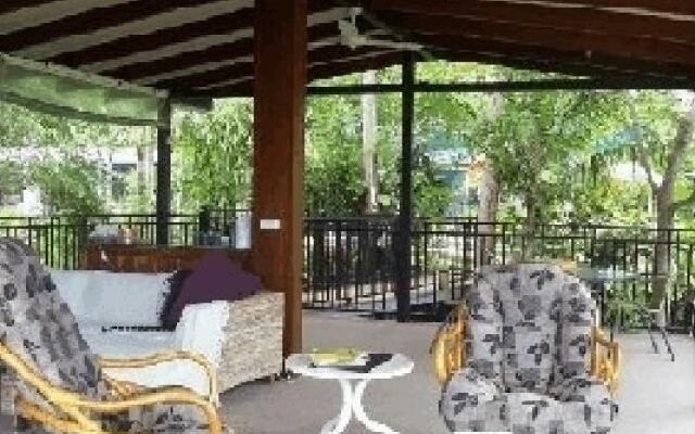 Coral Sea Retreat Bed and Breakfast