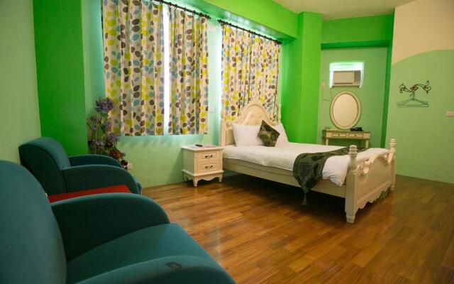 Happiness Hanada B&B